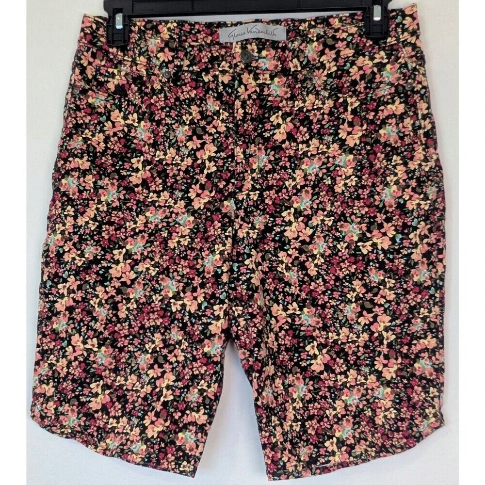 Gloria Vanderbilt Amanda Bermuda Shorts Size 10 Floral Pockets